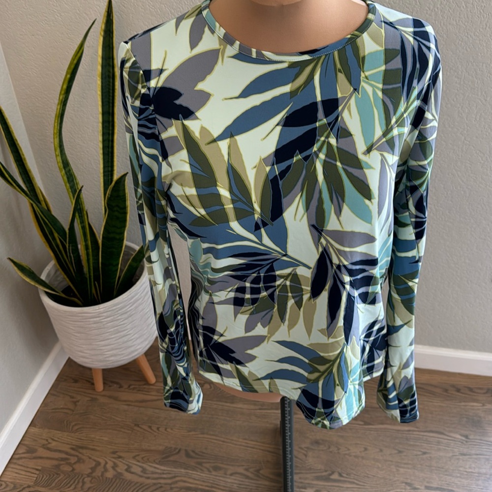 Hang Ten sun protection size L has 1 pocket - Picture 1 of 5